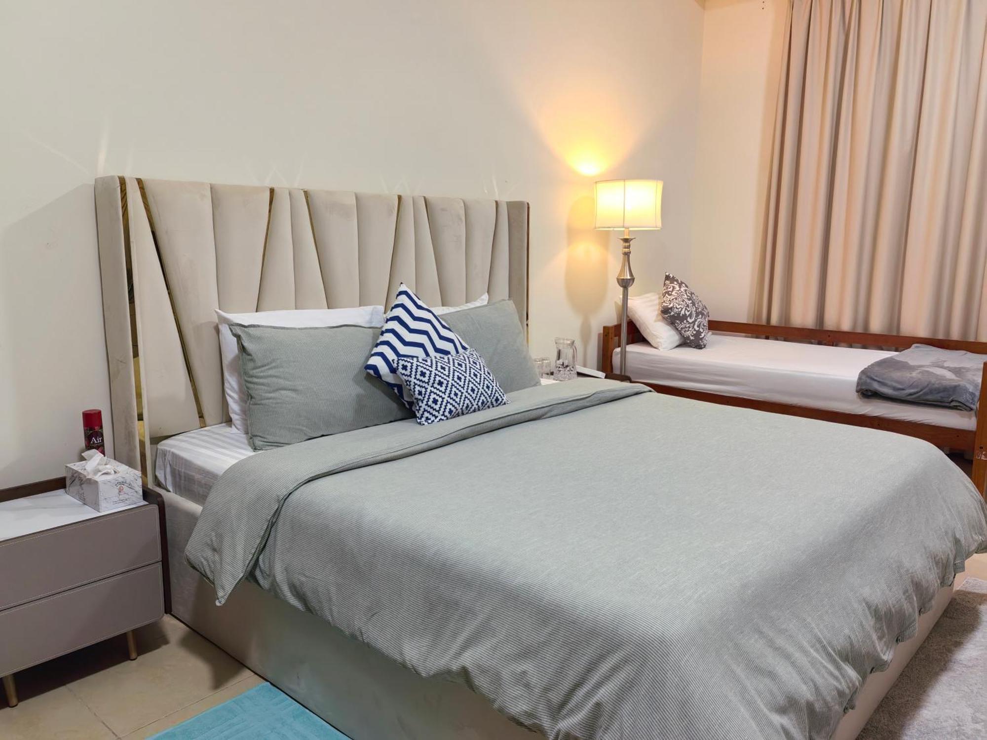 Ahlan New Horizon Jbr Hotel Dubai Exterior foto